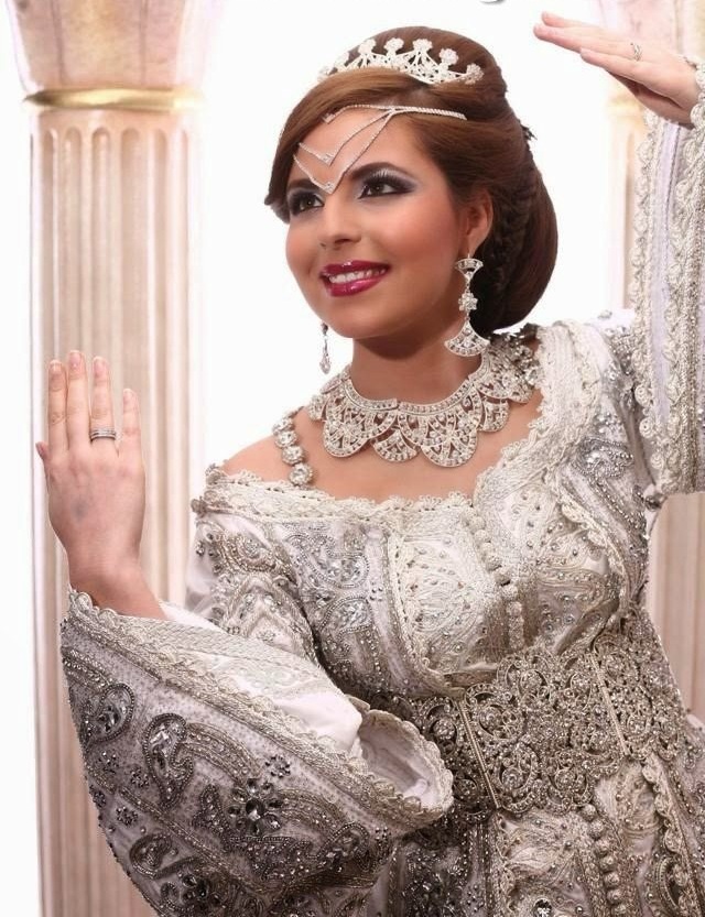 caftan blanc pour mariage marocain
